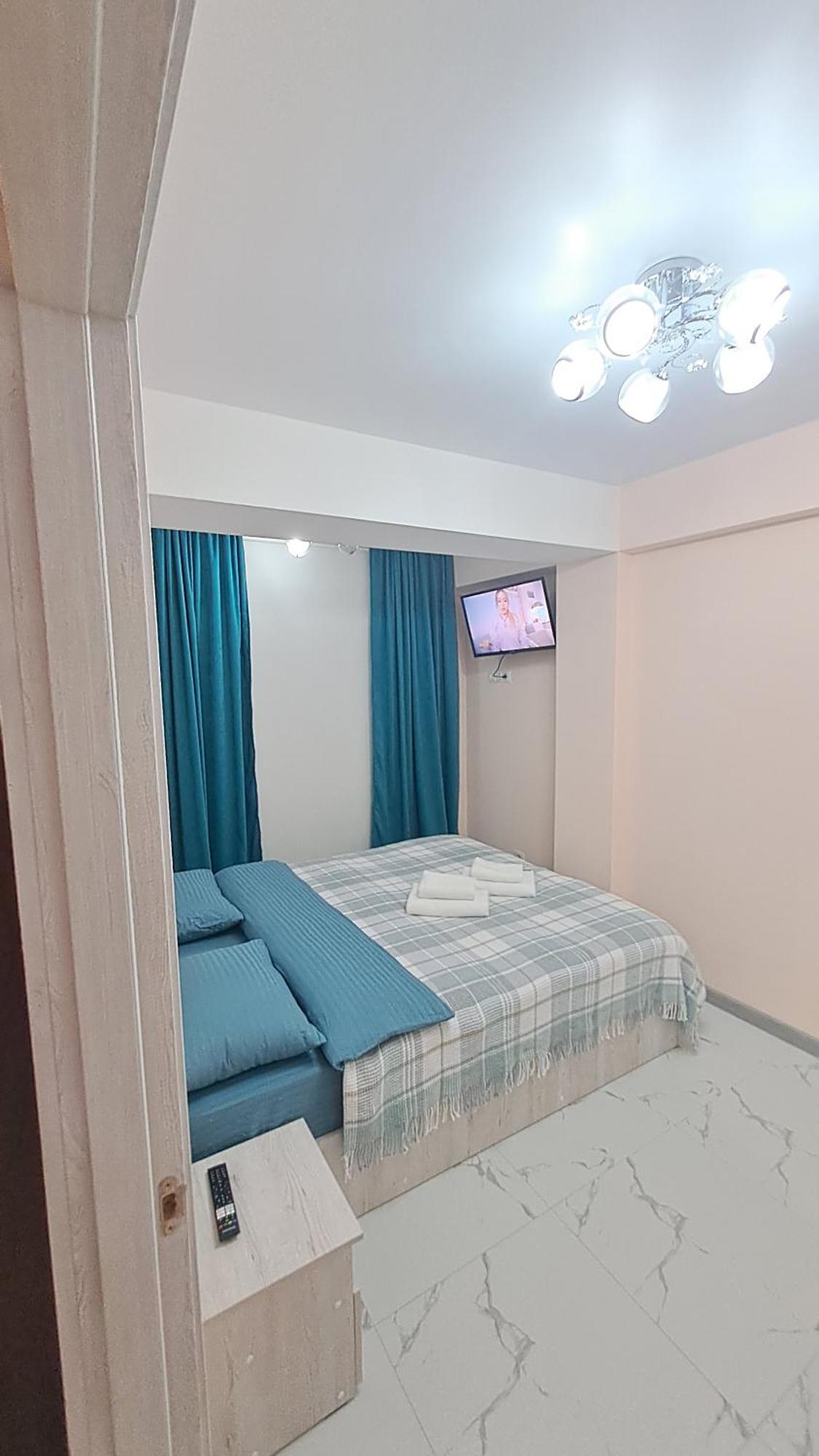 Airport 24&24 Car Parking Apartment Chisinau Exterior photo