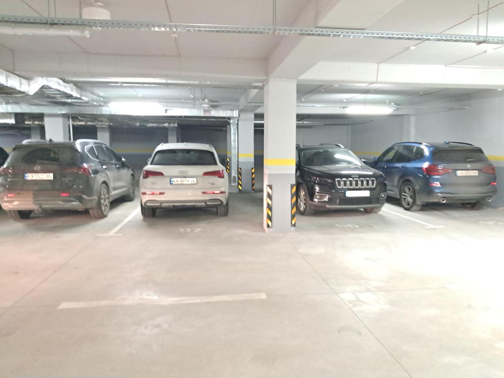 Airport 24&24 Car Parking Apartment Chisinau Exterior photo
